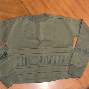 Adidas Cropped sweatshirt